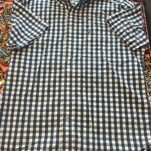 Nautica Men's blue gingham plaid button down short sleeve shirt. Large